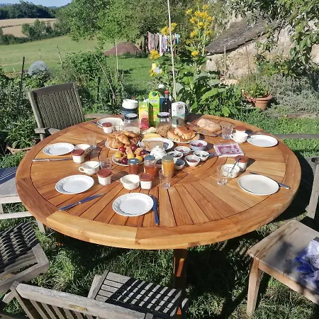 Bed & Breakfast Le Temps Serein Et Tables D'hote Vabre-Tizac